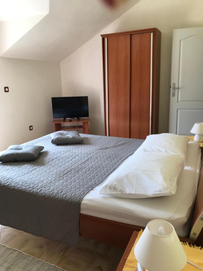 Apartments Renata プチシャ エクステリア 写真